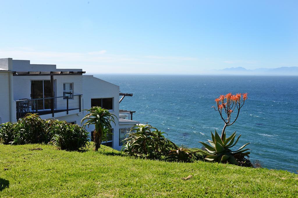 Rocklands Seaside Bed And Breakfast Simon's Town Exterior photo