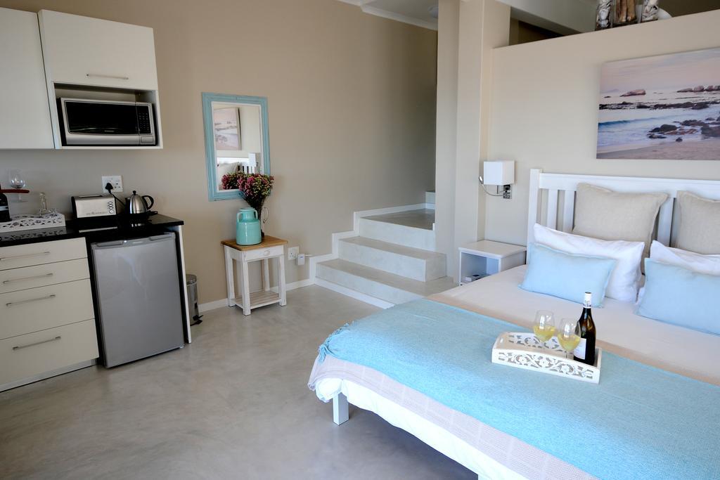 Rocklands Seaside Bed And Breakfast Simon's Town Exterior photo