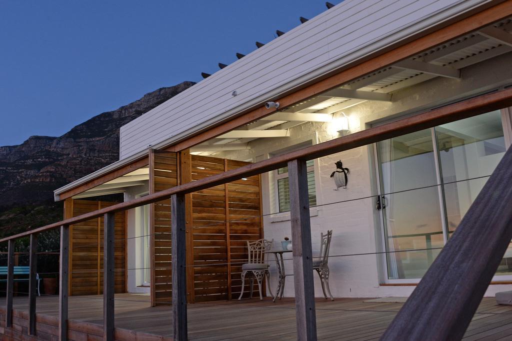 Rocklands Seaside Bed And Breakfast Simon's Town Exterior photo