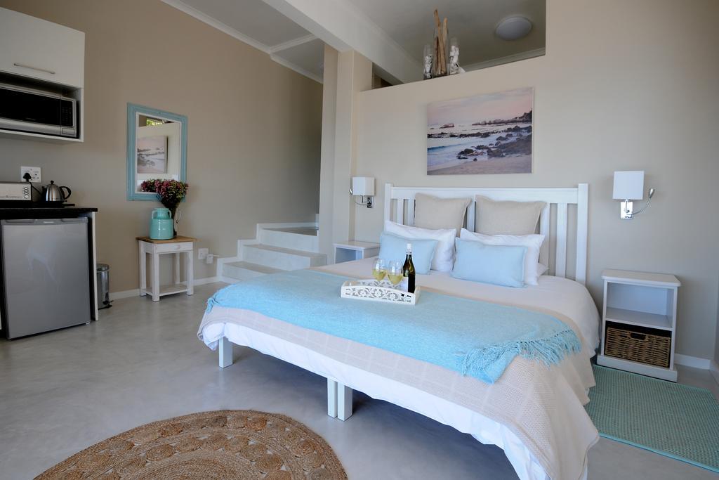Rocklands Seaside Bed And Breakfast Simon's Town Exterior photo