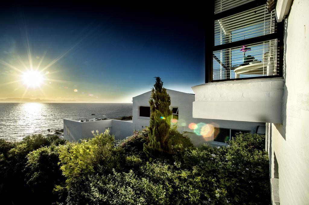 Rocklands Seaside Bed And Breakfast Simon's Town Exterior photo